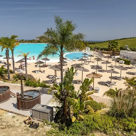 Alcazaba Lagoon 2221